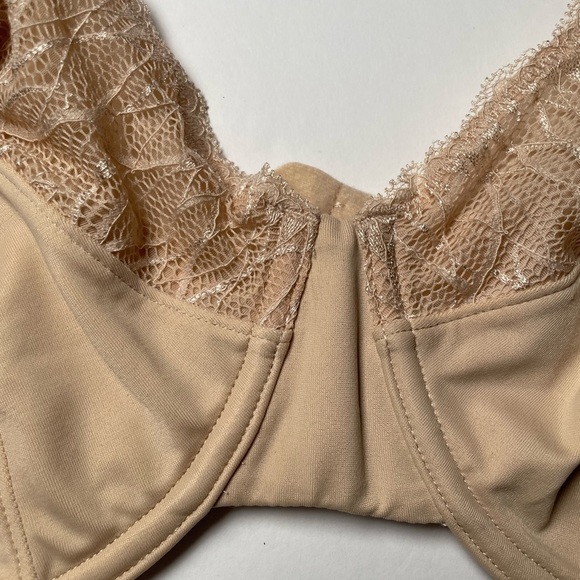 Vanity Fair Nude Lace Underwire Bra 36D - Picture 6 of 12
